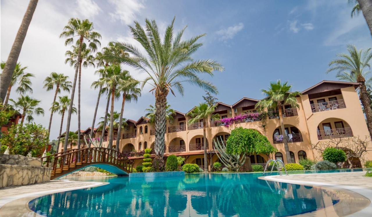 Club Tropical Beach Hotel Toslak Екстериор снимка