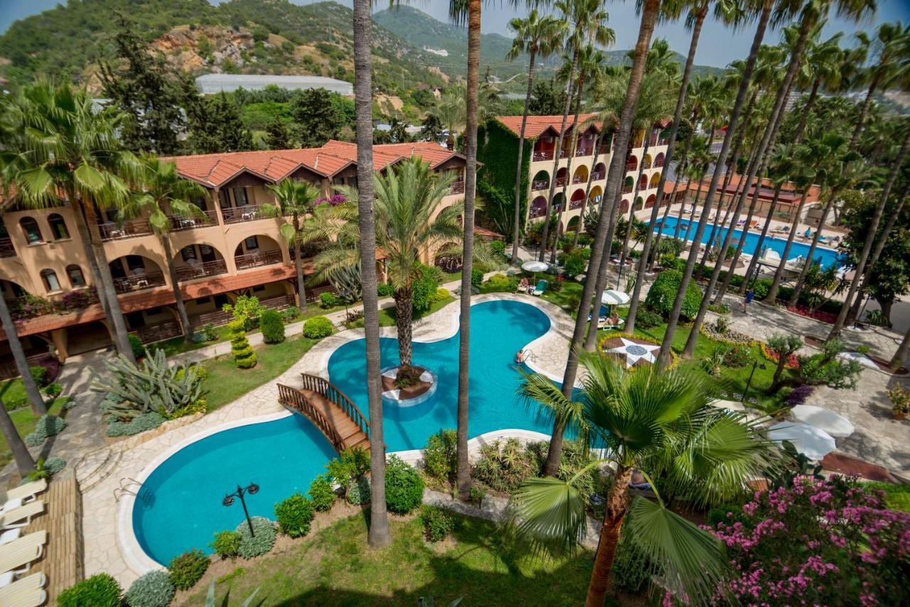 Club Tropical Beach Hotel Toslak Екстериор снимка